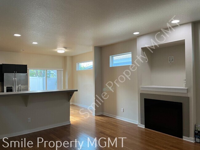 Foto del edificio - 4837 NE 101st Ave
