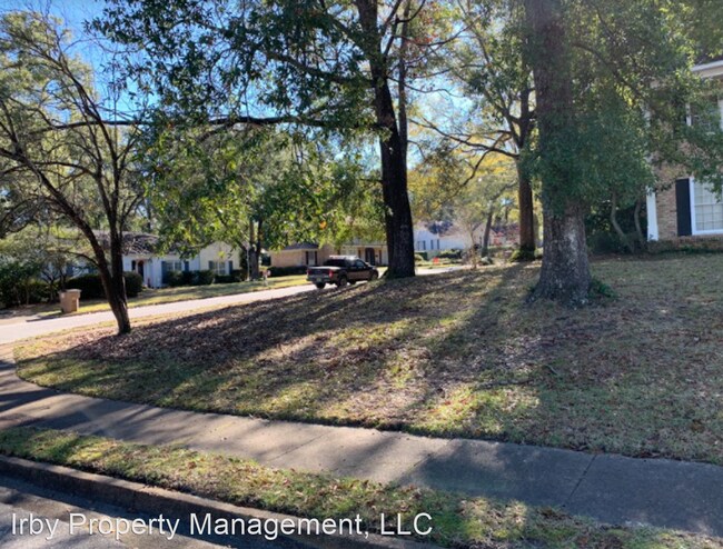 Foto del edificio - 4 br, 3 bath House - 730 Oak Hill Ct