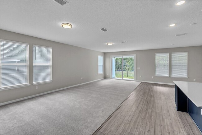 Foto del edificio - New construction 4/3 on cul-de-sac in cove...