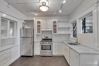 Building Photo - 840 14th St