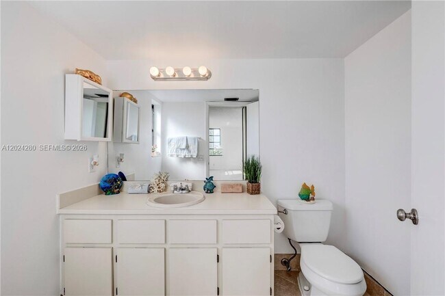 Foto del edificio - 2205 S Cypress Bend Dr