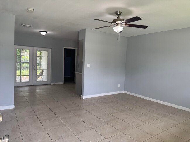 Foto del edificio - 1740 SW 70th Way