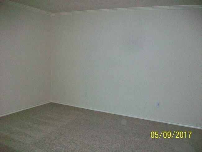 Building Photo - 13439 S Thorntree Dr
