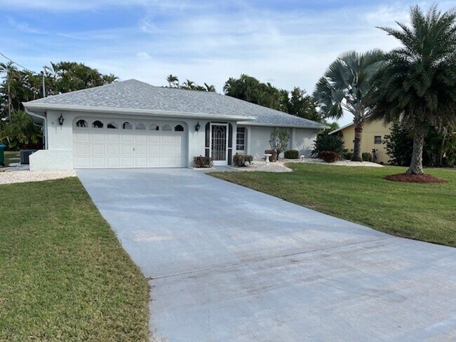 Foto del edificio - Beautiful 3br/2ba Cape Coral Home!