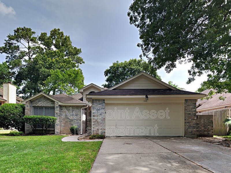 1919 Invermere Dr, Spring, TX 77386 House Rental in Spring, TX