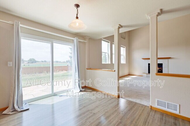 Foto del edificio - 7405 View Pointe Dr