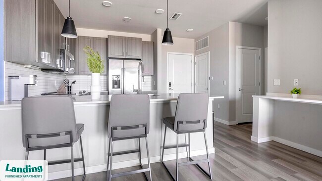 Building Photo - 6850 Foxtail Palm Wy