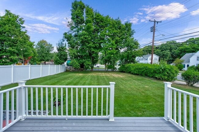 Building Photo - 3 Hawthorne St