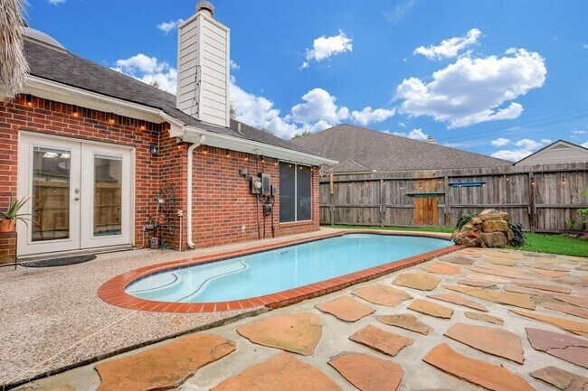 Building Photo - 1435 Basswood Springs Ct