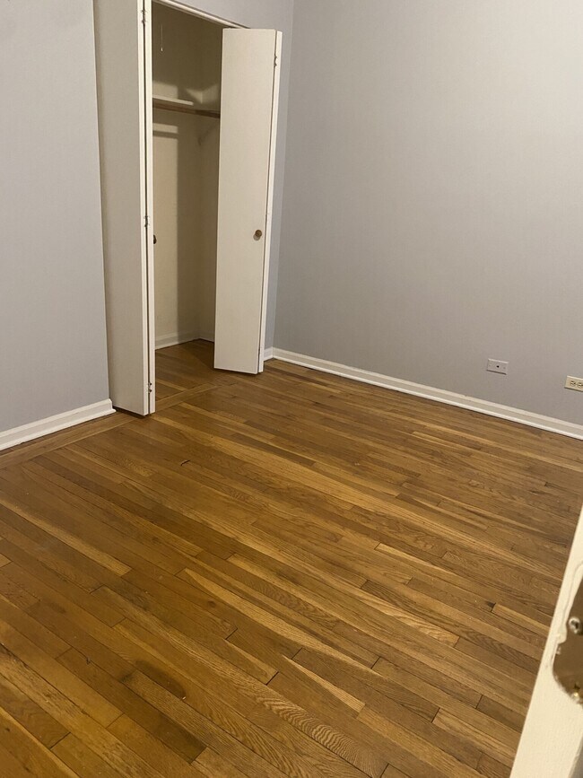 Foto del edificio - 3120 W Logan Blvd