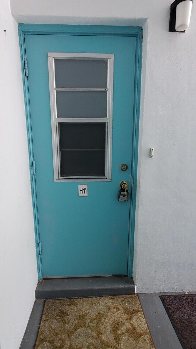 Foto del edificio - 8401 N Atlantic Ave