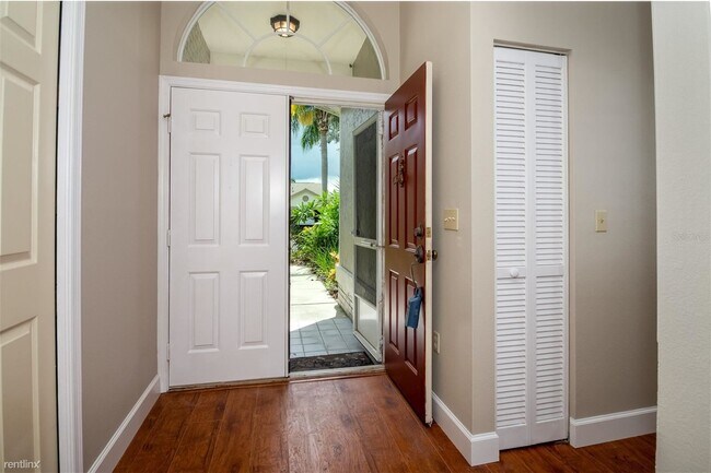 Foto del edificio - 4 br, 3 bath House - 4961 Harbor Woods Drive