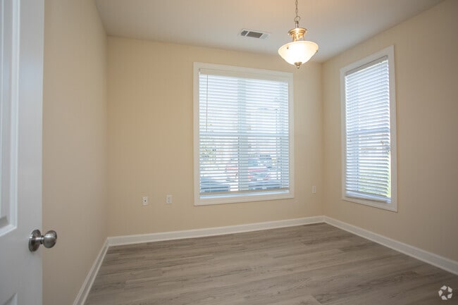 1BR, 1BA - The Fairfield - 840SF - Bedroom - Rosewood at Clemson Apartments