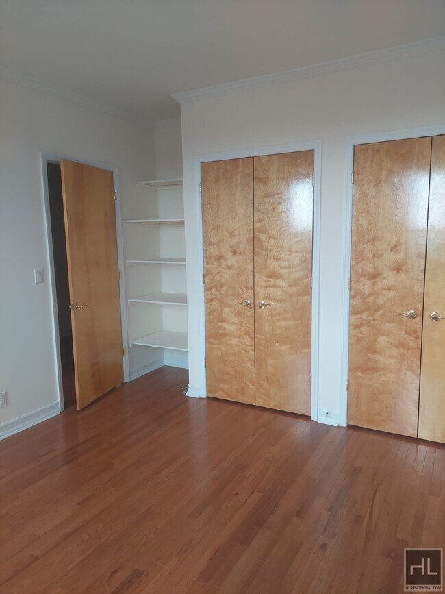 Building Photo - SUNNY AND LARGE  1 BEDROOM  OCEAN AVENUE/P...