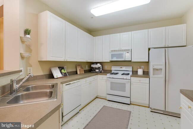 Building Photo - 4320 Cannon Ridge Ct