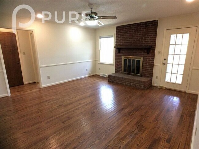 Building Photo - 6213 Cedar Croft Dr