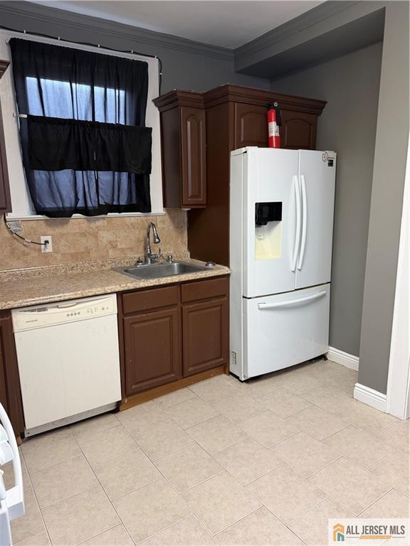 Foto del edificio - 185 Linden Ave