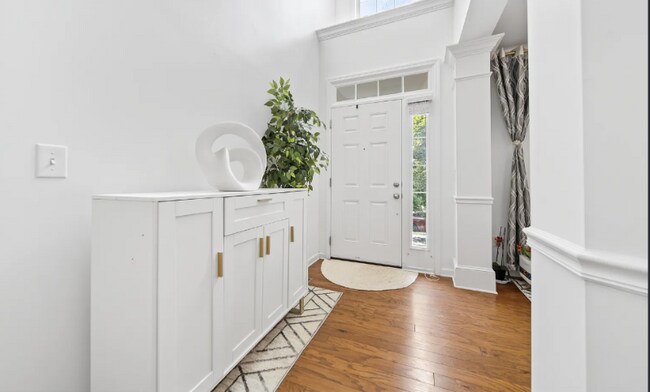 Photo - 1321 Avery Park Ln House