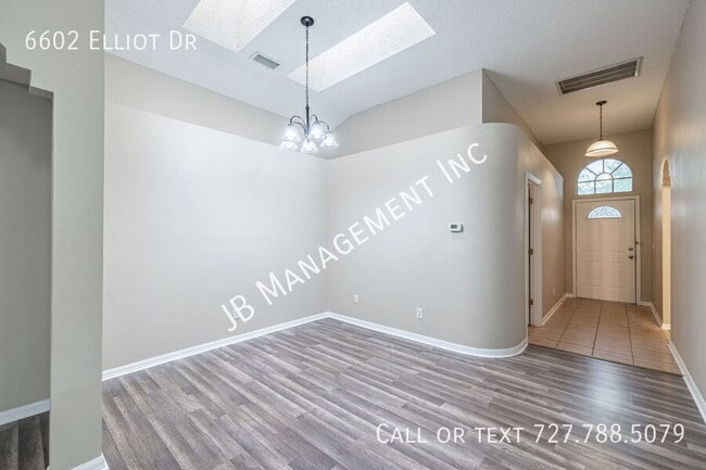Building Photo - 6602 Elliot Dr