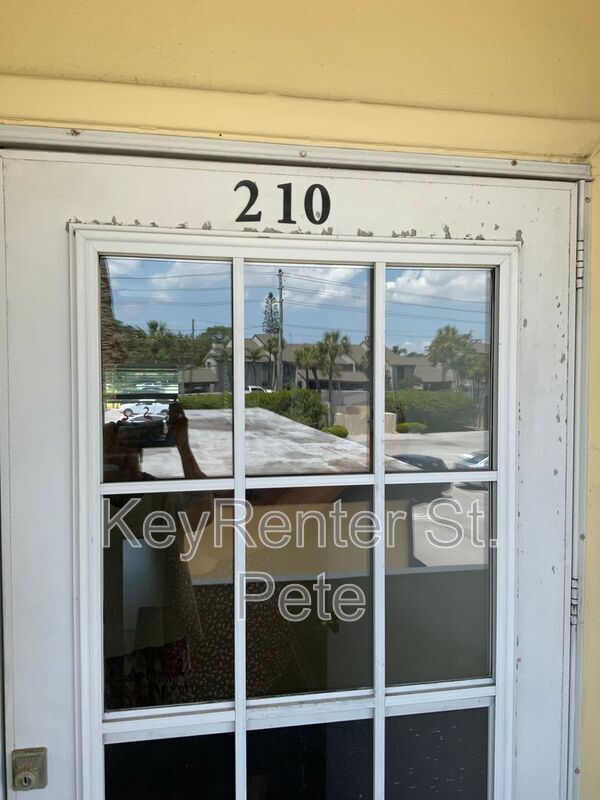 Foto del edificio - 4650 Cove Cir
