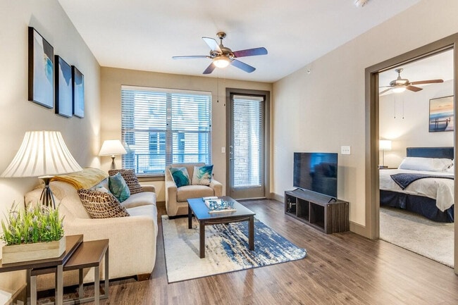 Building Photo - 5054 Addison Cir