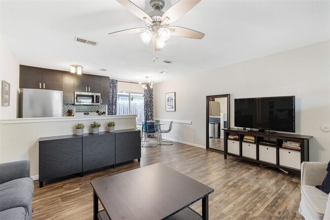 Building Photo - 2200 Lanier Dr