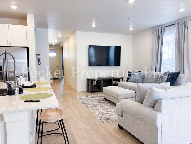 Foto del edificio - 577 W Norwich St