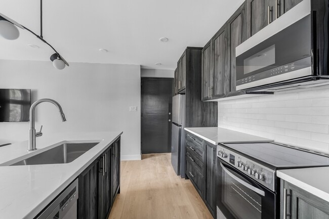 Photo du bâtiment - 658 Somerset St W