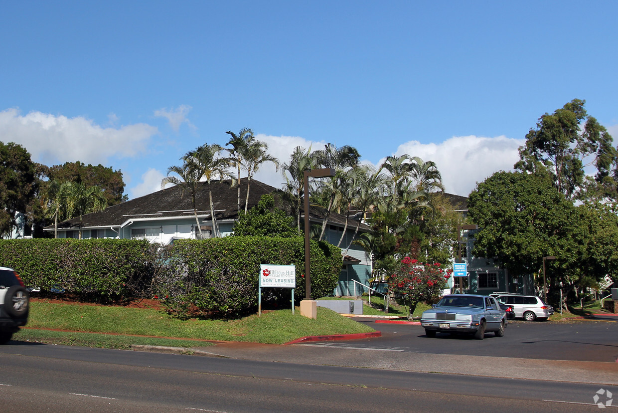 Building Photo - Hibiscus Hill Apartments