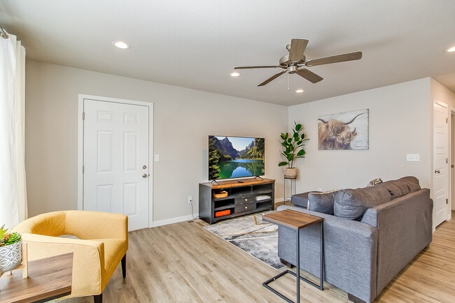 Building Photo - 1348 Howling Moon Way