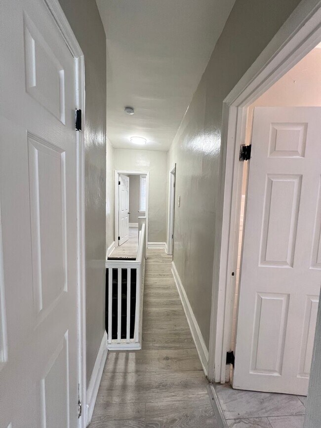 Building Photo - Remodeled 3b/1.5b House. Section 8 ONLY!