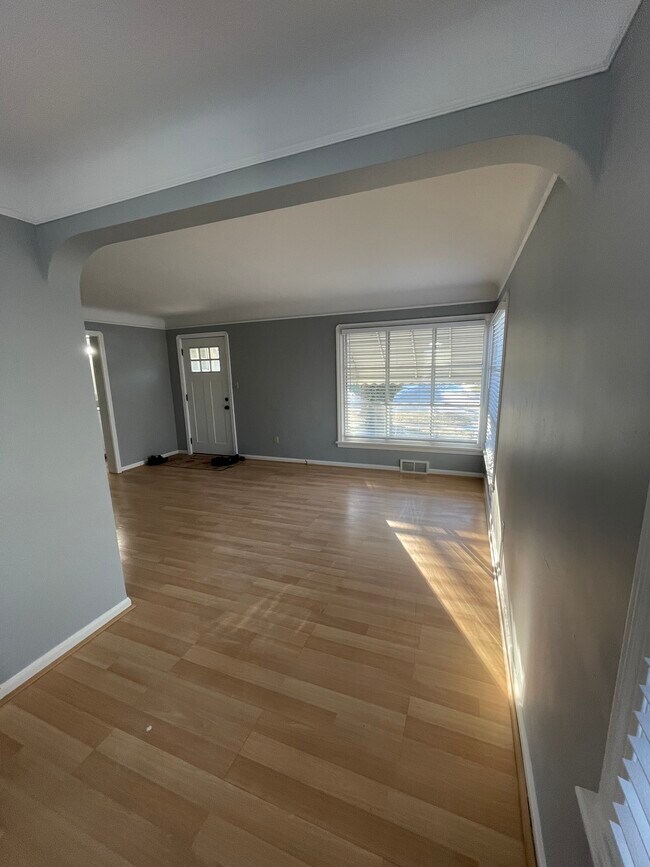 Foto del edificio - 3791 W 210th St