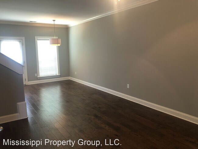 Building Photo - 4 br, 4.5 bath House - 408 Walker Circle