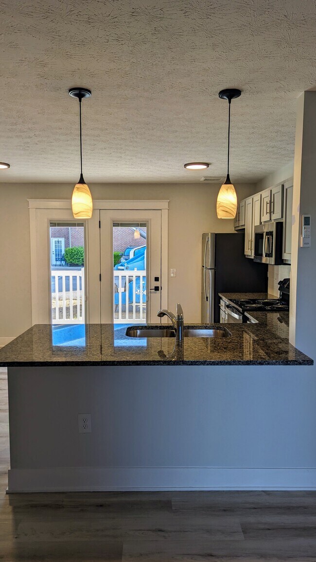 Foto del edificio - 9303 Stonestreet Rd