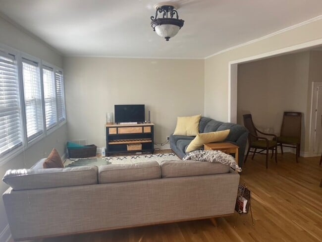 Photo - 3 Bedroom 2.5 Bath Townhome in Downtown Greenville and Near the Hampton Pinckney Historic District