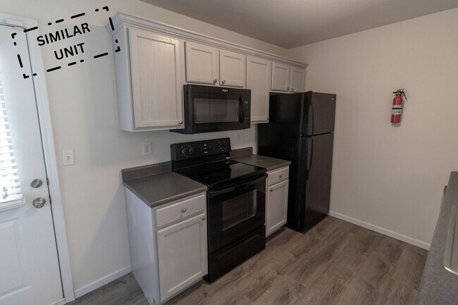 Foto del edificio - 3406 E St Charles Rd