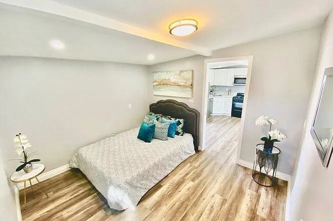 Foto del edificio - 1333 Nashville St