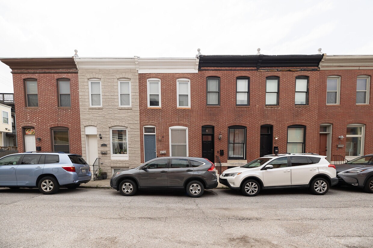Primary Photo - 6 N Decker Ave