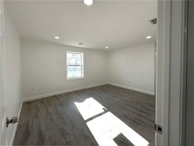 Foto del edificio - 34 Harold St