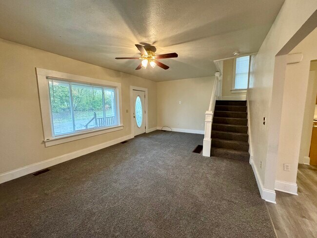 Foto del edificio - 2442 16th St NE