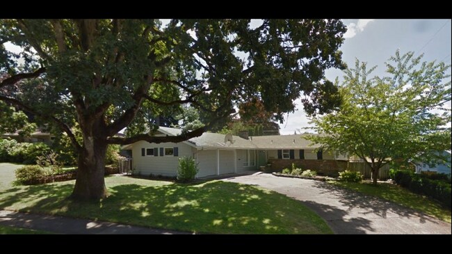 Foto del edificio - 12650 SW Park Way
