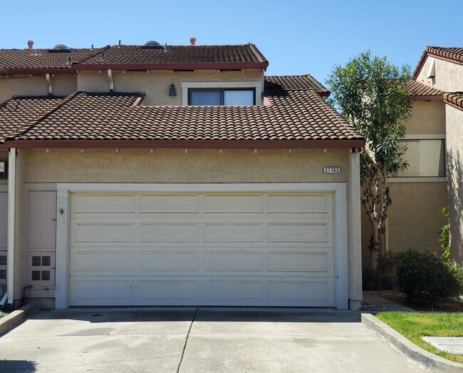 Foto del edificio - 37763 Cedar Blvd