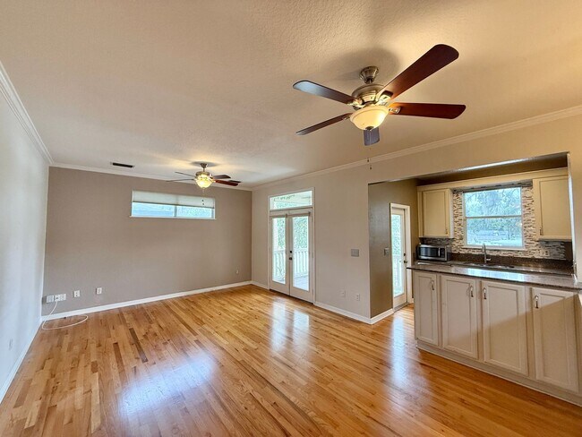 Foto del edificio - Adorable Two Story 2/2 Townhome in College...