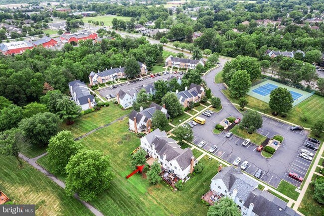 Foto del edificio - 73 Crickhollow Ct