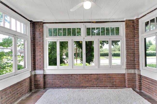 Building Photo - 1460 Shady Ave