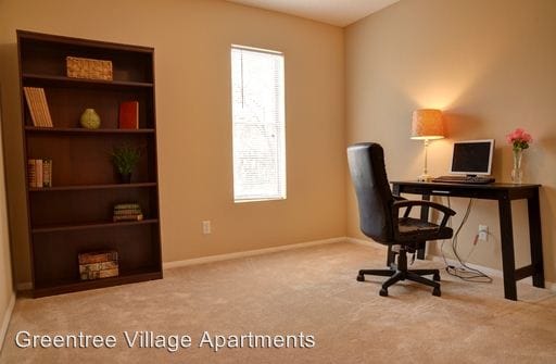 Building Photo - 4831 E Summit Cir