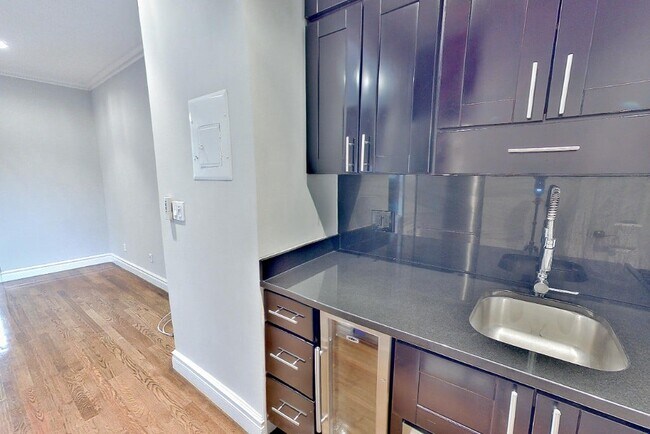 Foto del edificio - 246 Mott St