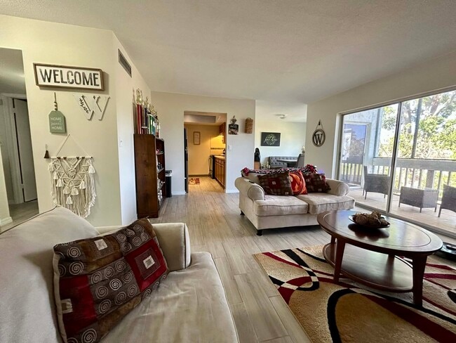 Foto del edificio - 831 N Keene Rd