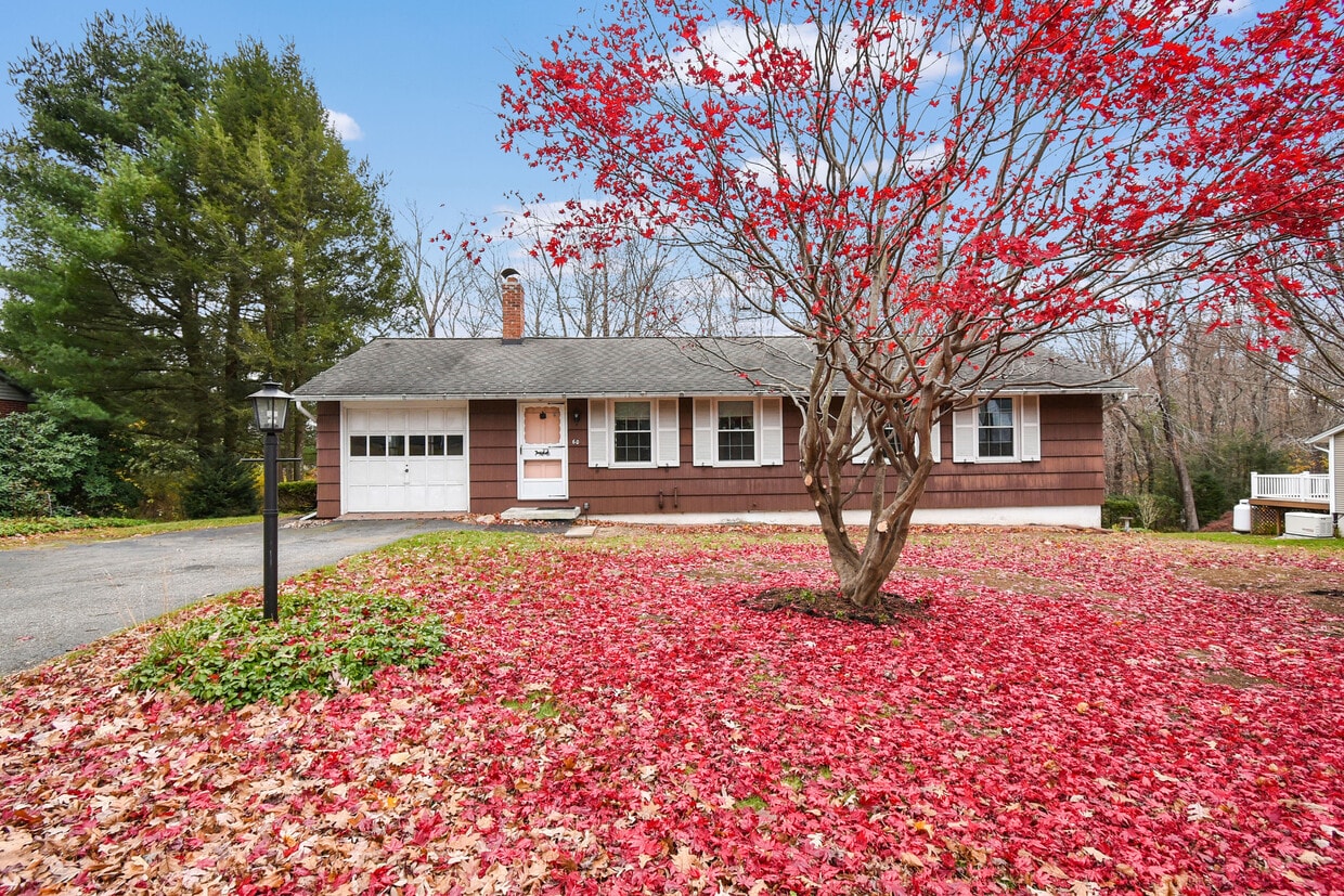 Primary Photo - 60 Wildwood Rd