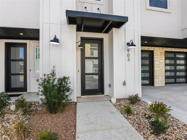 Building Photo - 12001 Vista Parke Dr